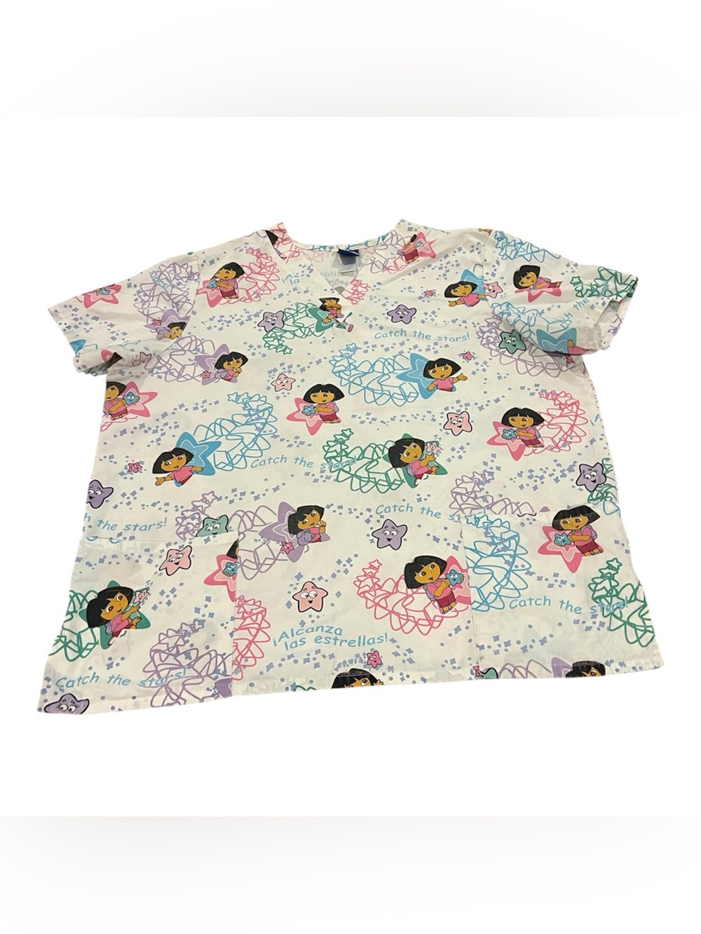 2005 Scrub Nick Jr Scrub Top Dora The Explore Bright Colorful Size Large 24" Ptp